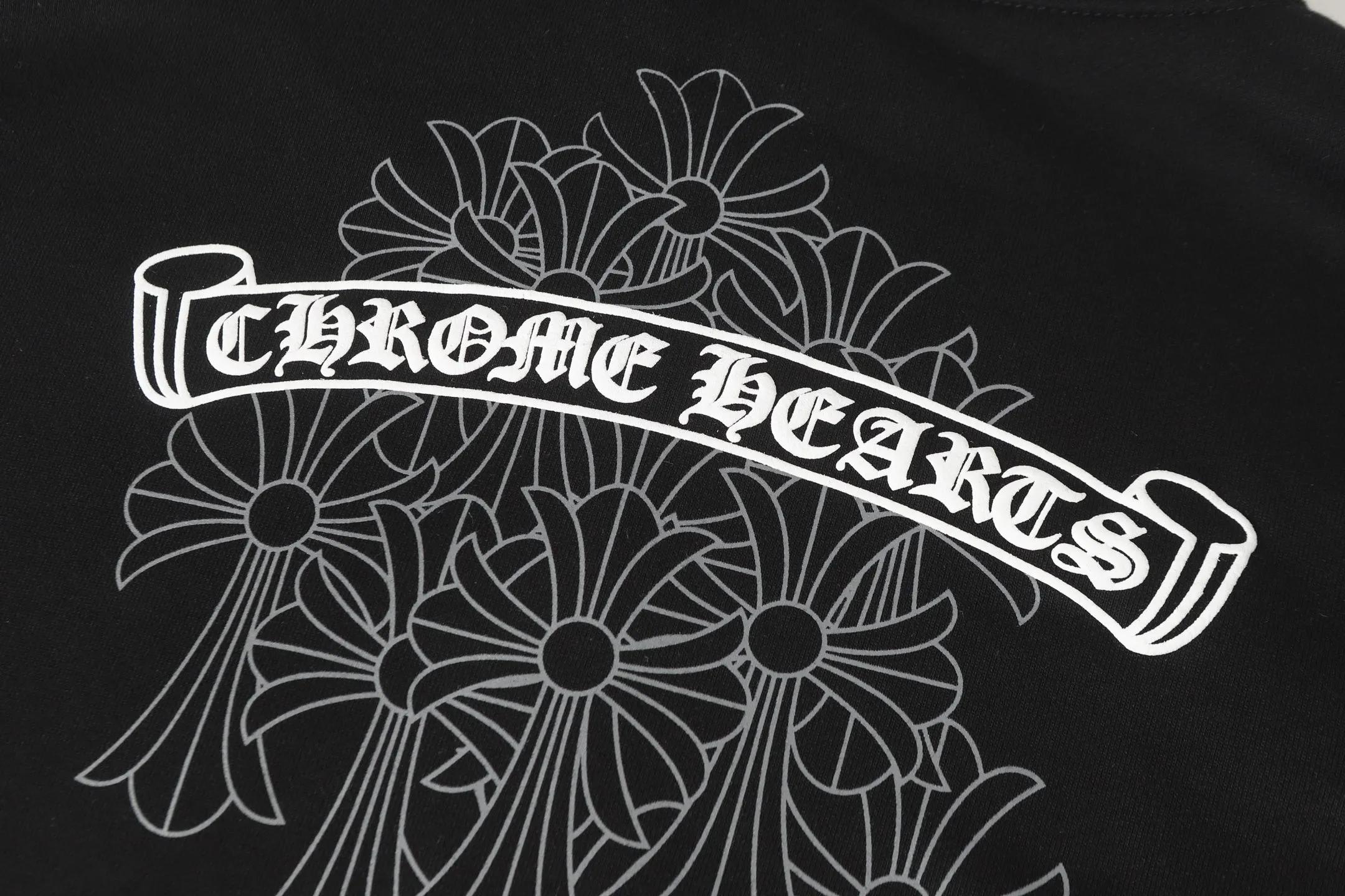 P250 cross-border model, please do not place an order if you are pursuing quality -Chrome Hearts/Chrome Hearts Sanskrit ghost print zipper sweatshirt cardigan jacket -High weight, high density and high quality. The wool is soft, delicate and skin-friendly. Soft and silky to the touch. Excellent warmth and skin-friendly properties. LXL